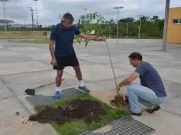 Plantio de Árvores Parque Ribeirão Vermelho-Urbanova