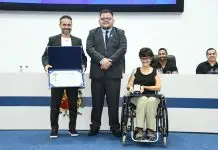 Câmara de São José dos Campos homenageia Juliana Tozzi, que subiu o Monte Roraima com cadeira de rodas