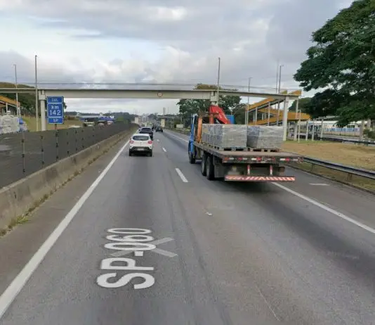 Interdição na Dutra fecha pista sentido São Paulo na noite desta quarta (04)