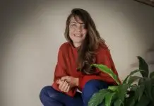 Na ausência, quem educa?