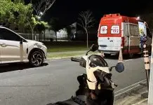 Colisão entre carro e moto é registrada no Urbanova e vítima tem parte do dedo amputado