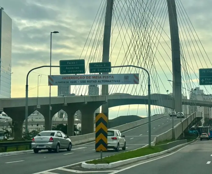 Ponte Estaiada