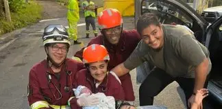 Equipe médica realiza parto de emergência em base da Rio-Santos e bebê nasce saudável em Ubatuba Equipe médica Rio-Santos