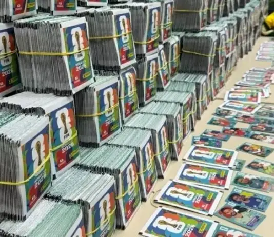 Figurinhas falsas