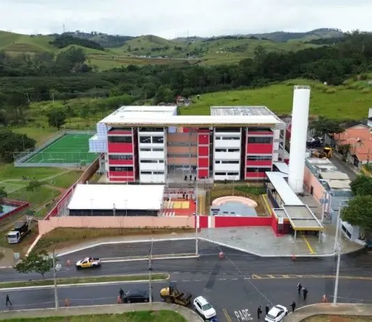 Tarcísio inaugura nova escola estadual para 1,3 mil alunos em São José dos Campos PPP-Novas-Escolas-EE-Roberto-Burle-Marx-1024x576