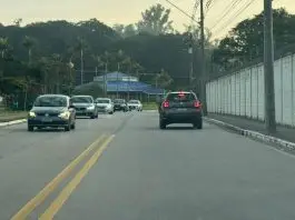 Mudança na sinalização da Via Oeste ampliará a capacidade de carros no sentido Centro Via Oeste