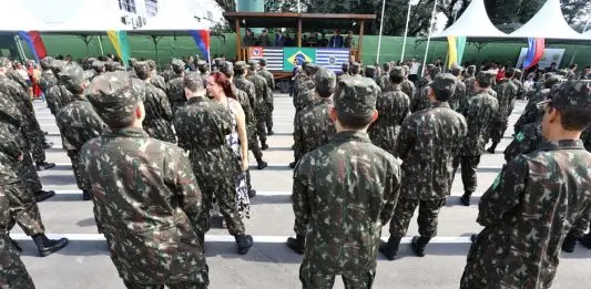 Alistamento militar obrigatório