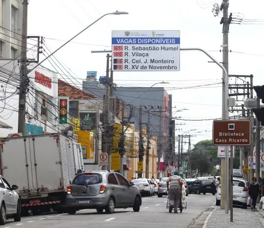 Prefeitura suspendeu fiscalização durante falha no sistema da Zona Azul em São José; motoristas não serão multados Zona Azul