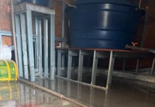 Moradores relatam danos em imóveis após alteração na pressão da água no Urbanova Pressão da água causa danos em imóveis no Urbanova
