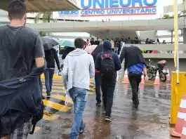 Inscrições para o Fies terminam nesta sexta-feira (17); programa oferece 44,8 mil vagas Fies