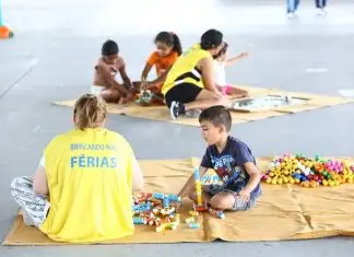 Brincando nas Férias