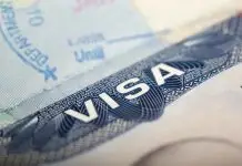 EUA passam a cobrar taxa de US$ 750 para quem quiser “furar a fila” do visto americano Visto EUA