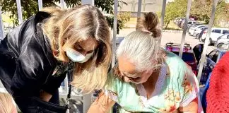 Cãoterapia ajuda a aliviar ansiedade de pacientes em hospital de São José Cãoterapia