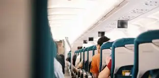Agressões e conflitos graves dentro de aviões poderão deixar passageiro até 1 ano sem voar avião