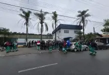 Trabalhadores paralisam parte da coleta de lixo em São José; Prefeitura informa que empresa já foi notificada