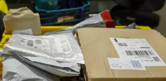 Congresso aprova fim da “taxa das blusinhas”; veja como ficam as compras de até US$ 50 Taxa das blusinhas | Compras internacionais