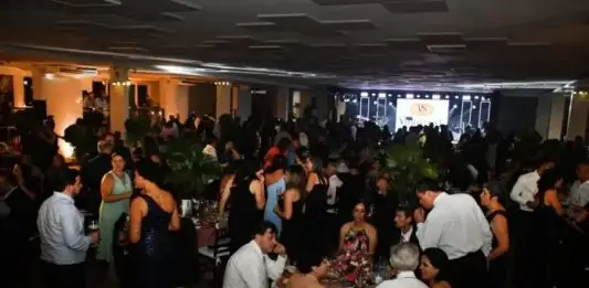 Baile da Paróquia Santo Agostinho terá open bar, open food e show de Priscilla Coutto nesta sexta (25); restam poucos ingressos Baile da Paróquia Santo Agostinho
