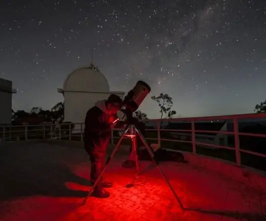 Curso gratuito da Univap ensina a identificar planetas, estrelas e galáxias; inscrições estão abertas Céu produndo | Univap