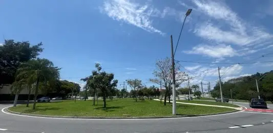 Praça Fukuoka terá ampliação de faixa e Avenida Linneu de Moura passará por mudanças viárias a partir de terça-feira (13)