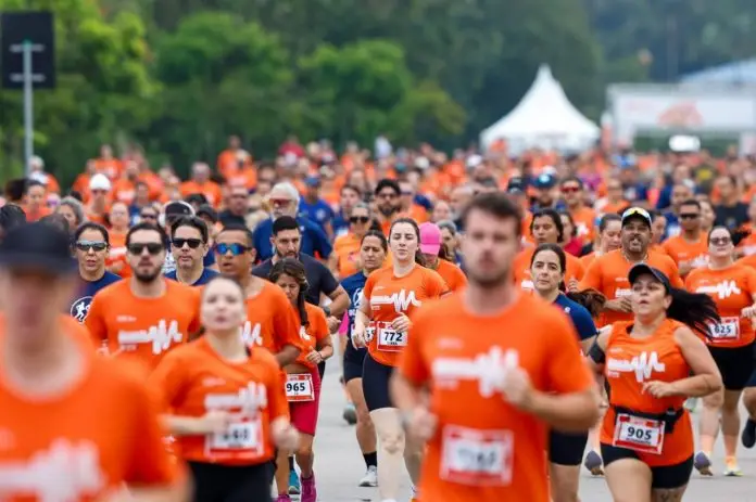 Mais de 1,1 mil pessoas participam da primeira Corrida Quebrando Barreiras em São José Mais de 1,1 mil pessoas participam da primeira Corrida Quebrando Barreiras em São José