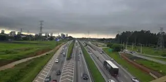Vale do Paraíba terá alerta amarelo nesta terça e laranja na quarta; ventos podem chegar a 100 km/h Chuva São José dos Campos